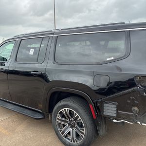 JEEP WAGONEER L SERIES II 4X4 - 6