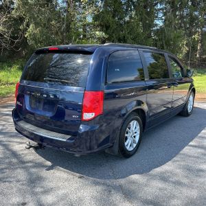 DODGE GRAND CARAVAN SXT - 8