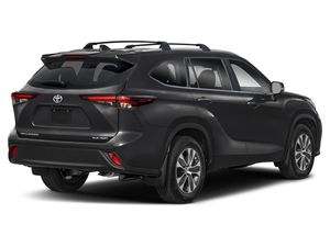 2026 Toyota HIGHLANDER XLE photo 2