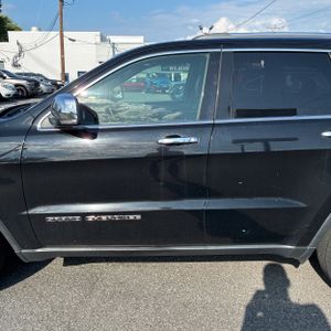 صورة 4 لـ 2017 JEEP GRAND CHEROKEE LIMITED
