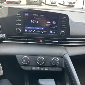 صورة مصغرة 37 لـ 2024 Hyundai ELANTRA SE