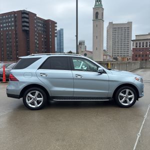 MERCEDES-BENZ GLE - 10