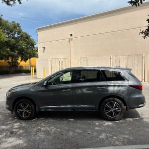 2019 Infiniti QX60 LUXE — фото 3