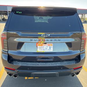 CHEVROLET SUBURBAN Z71 - 7