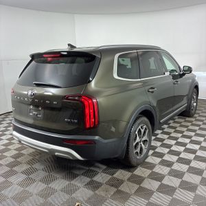 KIA TELLURIDE - 8