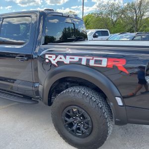 FORD F-150 RAPTOR R - 6