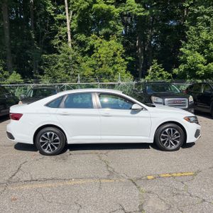صورة 10 لـ 2022 Volkswagen JETTA S