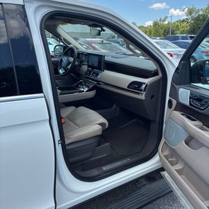 2022 Lincoln NAVIGATOR L RESERVE — миниатюра 32