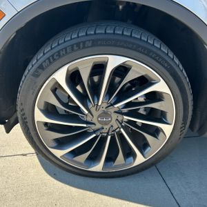 صورة 11 لـ 2020 Lincoln AVIATOR RESERVE