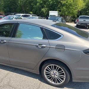 FORD FUSION SE - 6
