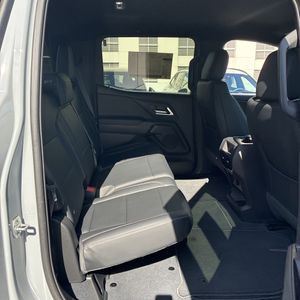 2026 Chevrolet SILVERADO EV LT — миниатюра 34