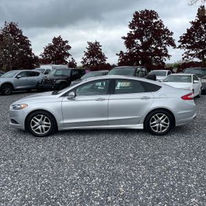 FORD FUSION SE - 3