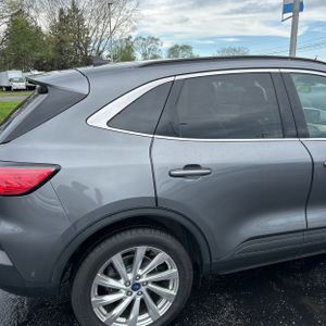 FORD ESCAPE TITANIUM - 9