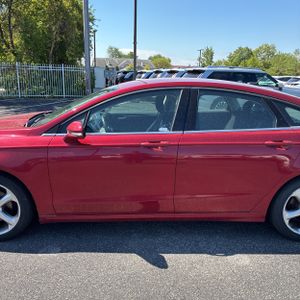 FORD FUSION SE - 4