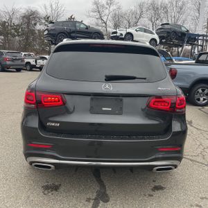 MERCEDES-BENZ GLC - 7