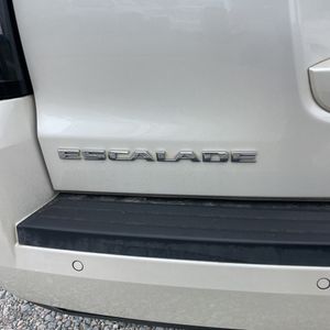 2015 Cadillac ESCALADE ESV LUXURY — фото 22