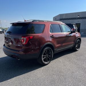 FORD EXPLORER XLT - 8