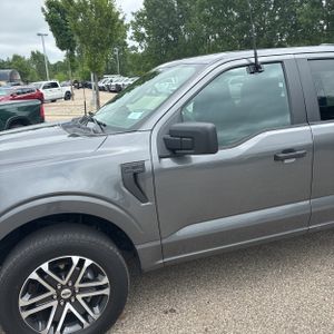 2023 FORD F-150 XL photo 2