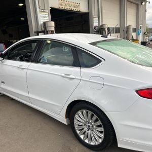 FORD FUSION ENERGI SE LUXURY - 6