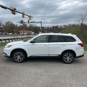 MITSUBISHI OUTLANDER ES - 3