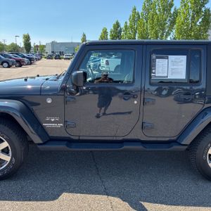 2017 JEEP WRANGLER UNLIMITED SAHARA 照片 4