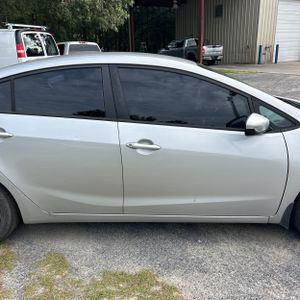 2015 KIA FORTE LX — миниатюра 11