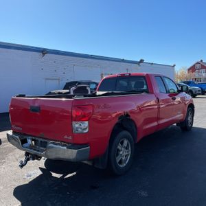 TOYOTA TUNDRA - 8