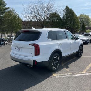 KIA TELLURIDE S - 8