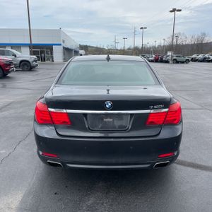 BMW 7-SERIES 750XI - 7