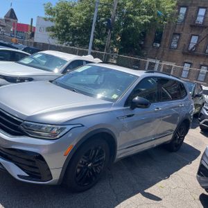 2022 Volkswagen TIGUAN SE R-LINE BLACK 4MOTION 照片 3