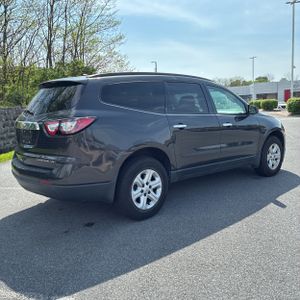 CHEVROLET TRAVERSE LS - 8