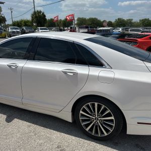 LINCOLN MKZ PREMIERE - 6