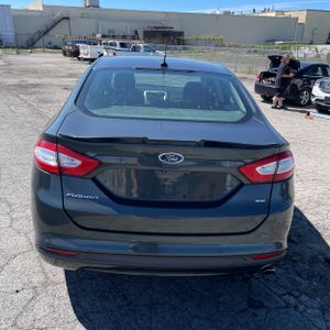 FORD FUSION SE - 7
