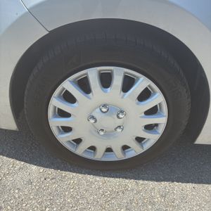 صورة مصغرة 17 لـ 2019 Toyota COROLLA LE