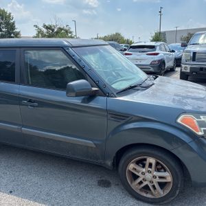 2011 KIA SOUL + 照片 13