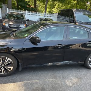 2016 Honda CIVIC EX-L photo 4