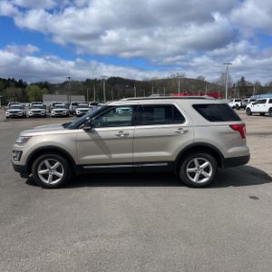 FORD EXPLORER XLT - 3