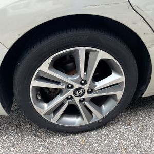 صورة مصغرة 19 لـ 2017 Hyundai ELANTRA LIMITED