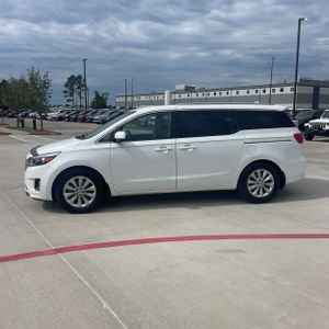 KIA SEDONA EX - 3