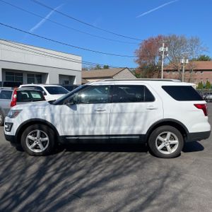 FORD EXPLORER XLT - 3