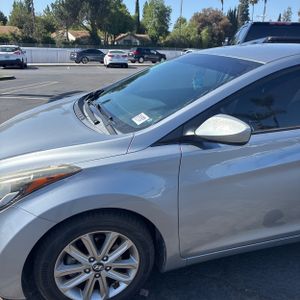 HYUNDAI ELANTRA SE - 2