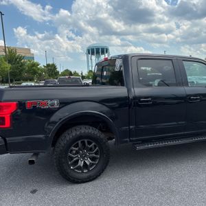 FORD F-150 LARIAT - 9