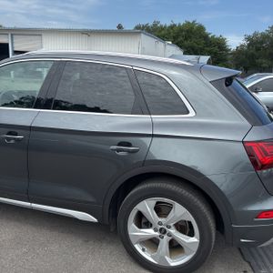 صورة 6 لـ 2023 AUDI Q5 QUATTRO S LINE PREM PLUS 45 TFSI