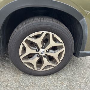 2024 Subaru FORESTER PREMIUM 缩略图 20