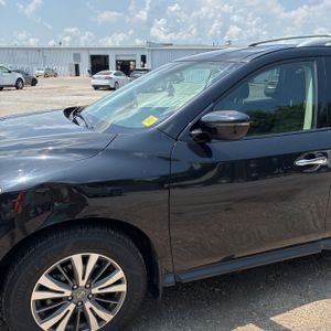 2020 Nissan PATHFINDER S — фото 2