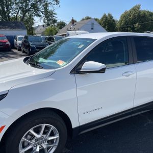 صورة 2 لـ 2024 Chevrolet EQUINOX LT