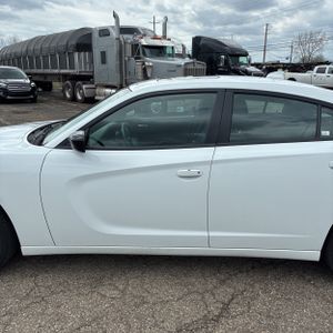 DODGE CHARGER SXT - 4