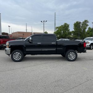 CHEVROLET SILVERADO - 3