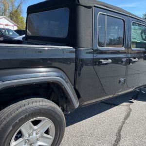 JEEP GLADIATOR SPORT S - 9