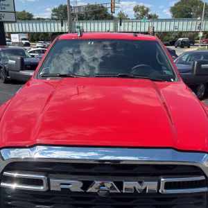 صورة 14 لـ 2026 RAM 2500 BIG HORN CREW CAB 4X4 6'4" BOX